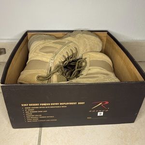 Rothco's Forced Entry 8" Deployment Boot with Side Zipper - 5 Regular